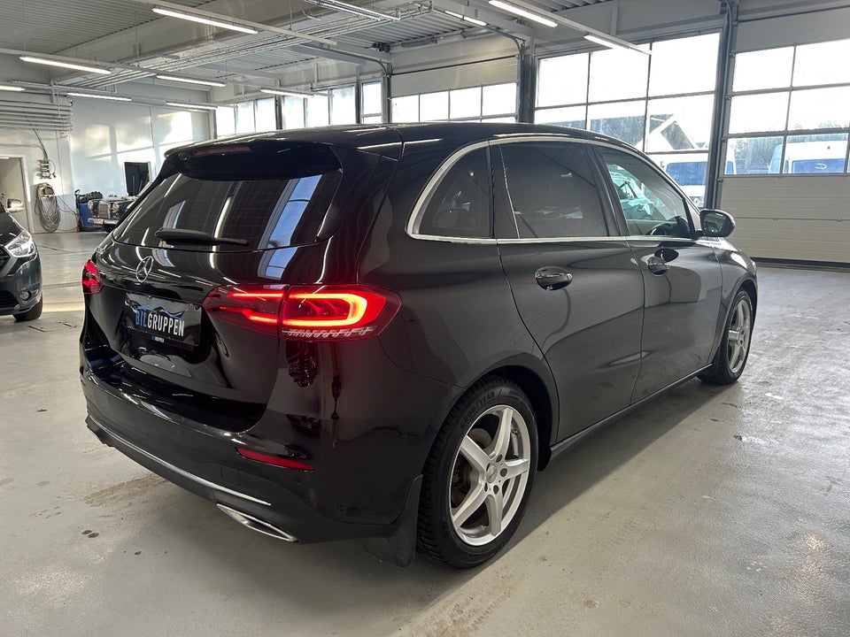 Mercedes B200 d 2,0 aut. Van 5d