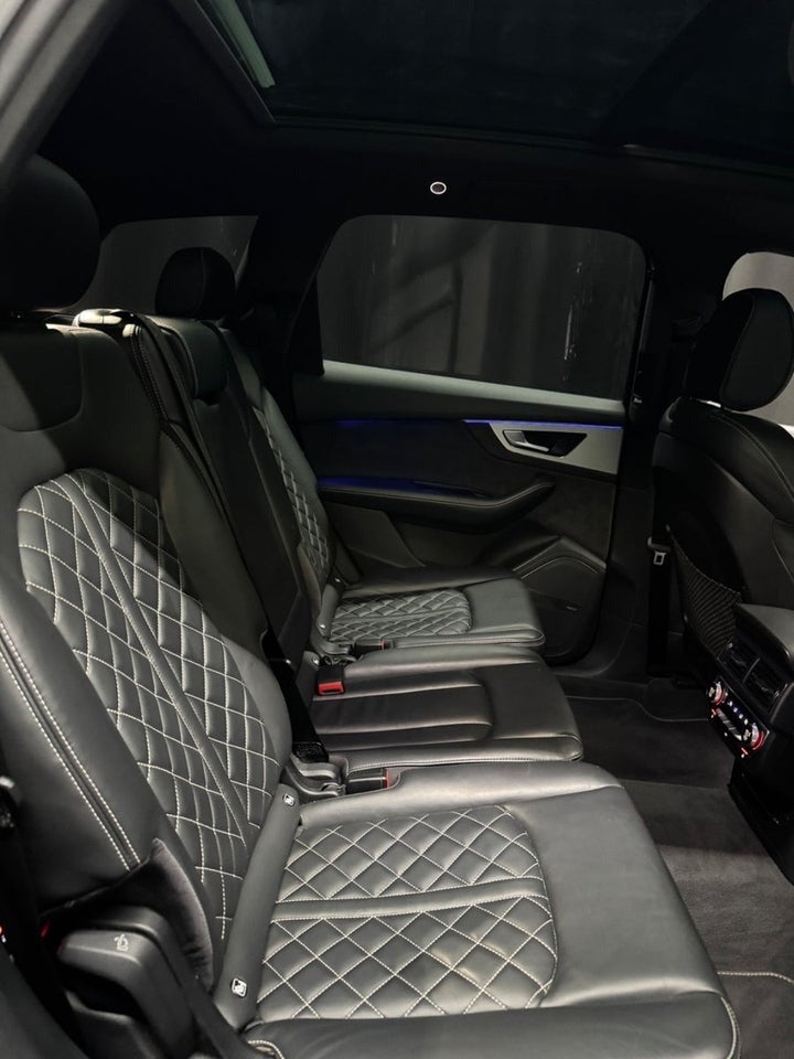Audi Q7 3,0 TDi 272 S-line quattro Tiptr. 7prs 5d