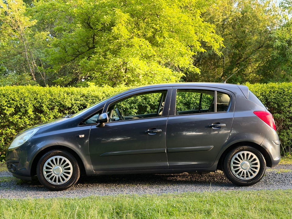 Opel Corsa 1,2 16V Enjoy 5d