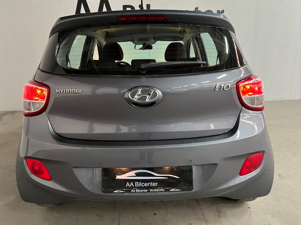 Hyundai i10 1,0 Black Line 5d