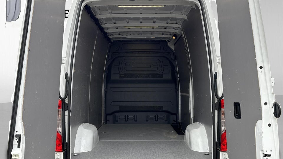 Mercedes Sprinter 317 2,0 CDi A2 Kassevogn aut. RWD