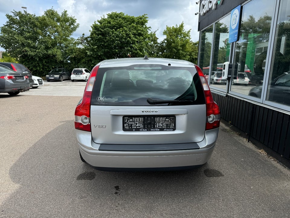 Volvo V50 1,6 Life 5d