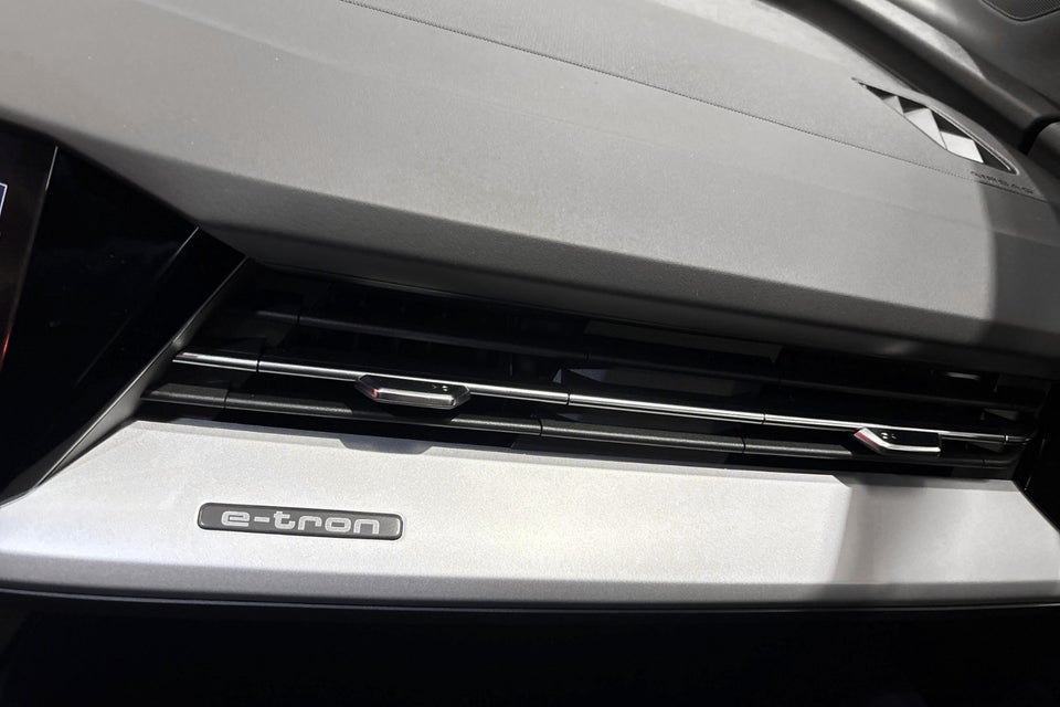 Audi Q4 e-tron 45 Progress 5d