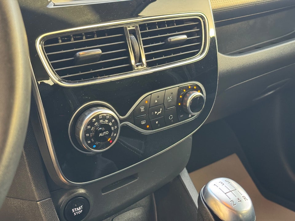 Renault Clio IV 1,5 dCi 90 Zen Sport Tourer 5d