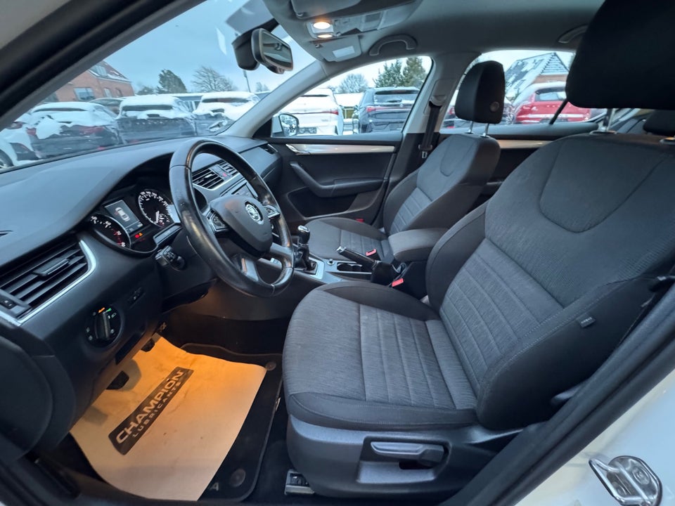 Skoda Octavia 1,4 TSi 140 Elegance 5d