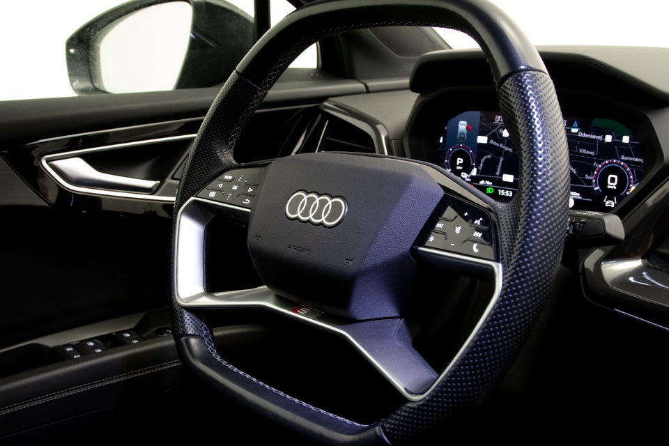 Audi Q4 e-tron 40 S-line 5d