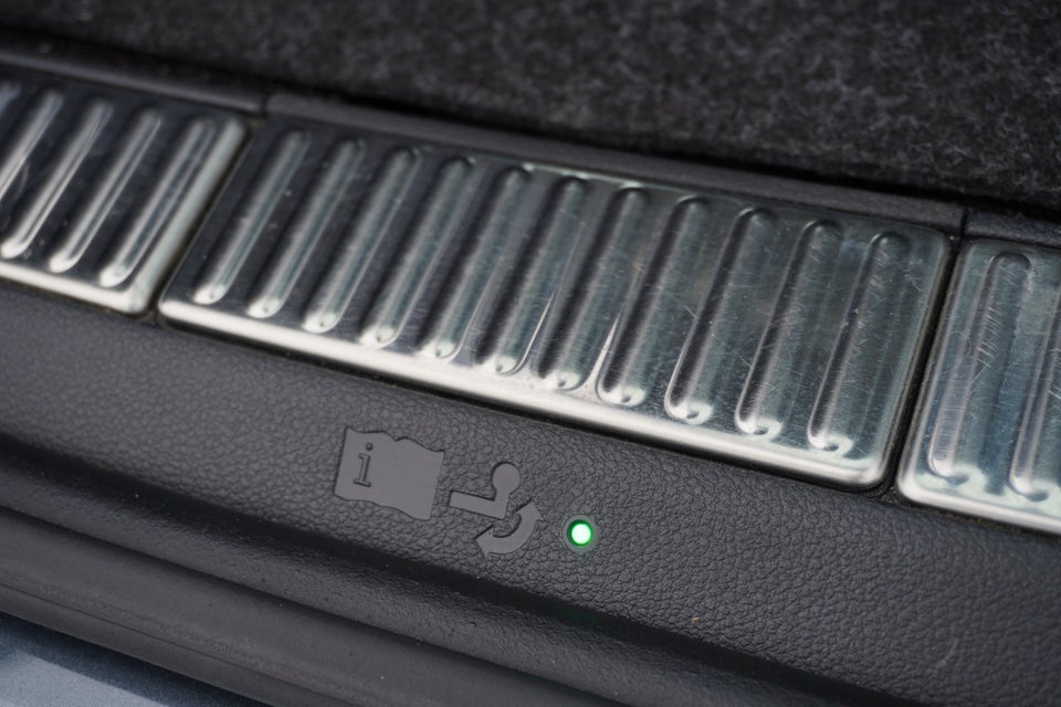 Skoda Superb 1,4 TSi iV Plus Combi DSG 5d