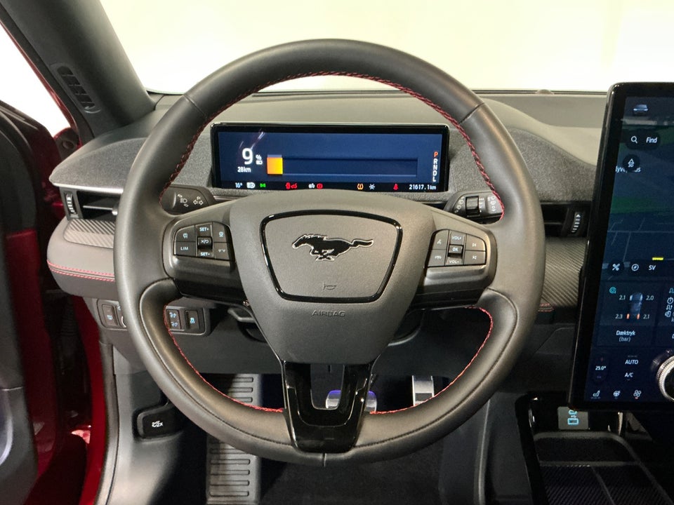 Ford Mustang Mach-E 70 Premium Standard Range AWD 5d