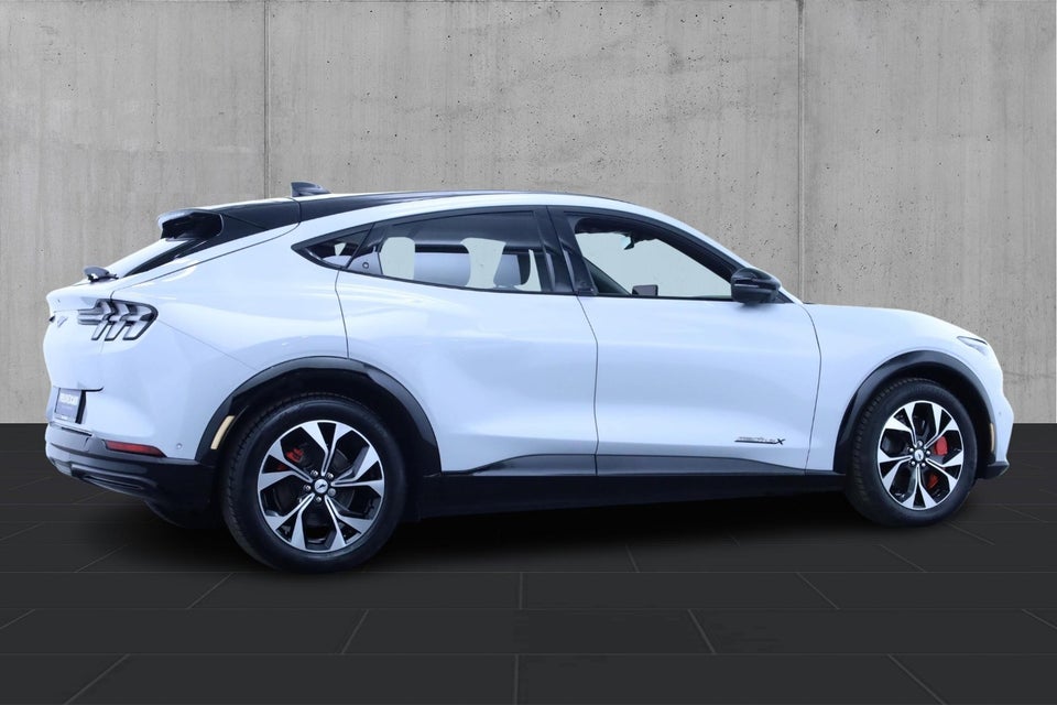 Ford Mustang Mach-E 91 Premium Extended Range AWD 5d