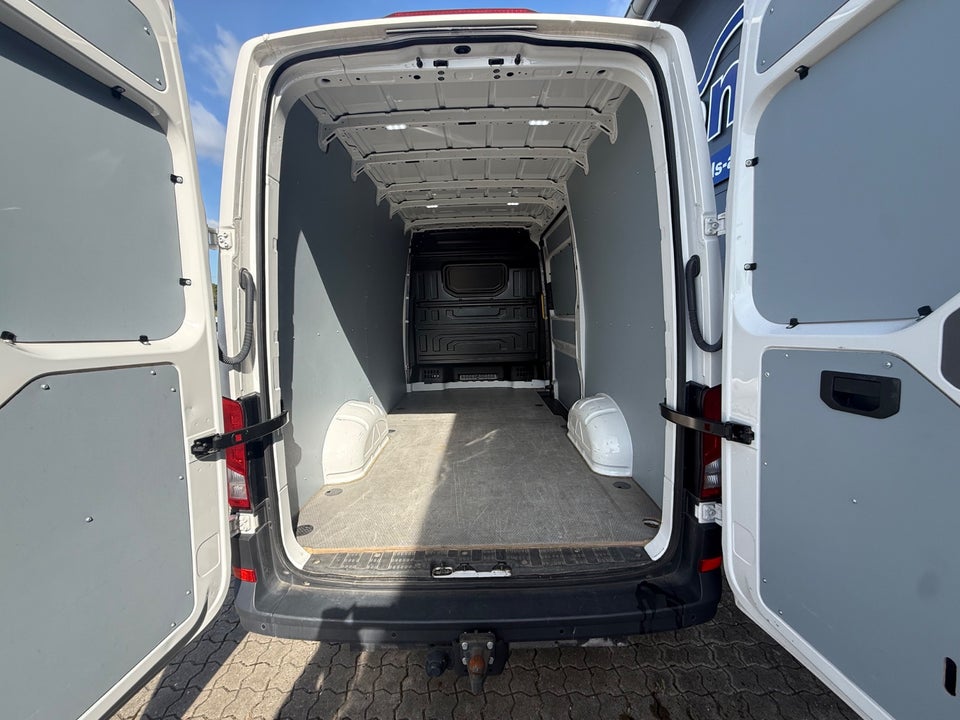 VW Crafter 35 2,0 TDi 102 Kassevogn L3H2