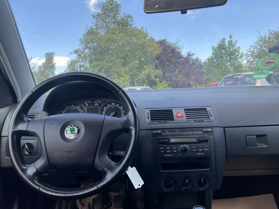 Skoda Fabia 1,4 16V 75 Ambiente Combi 5d