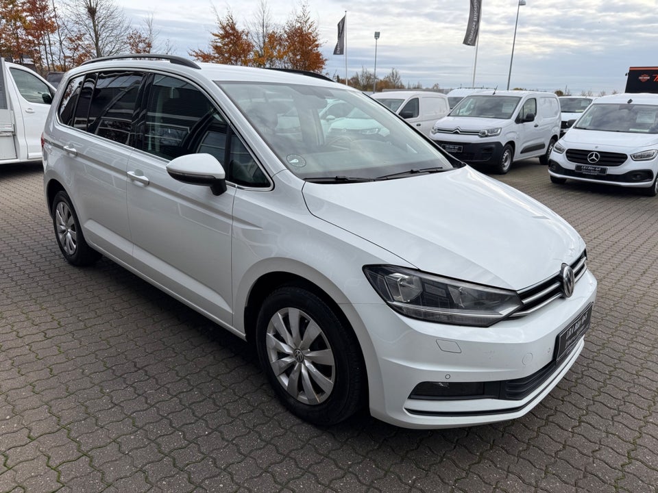 VW Touran 2,0 TDi 115 Comfortline DSG Van 5d