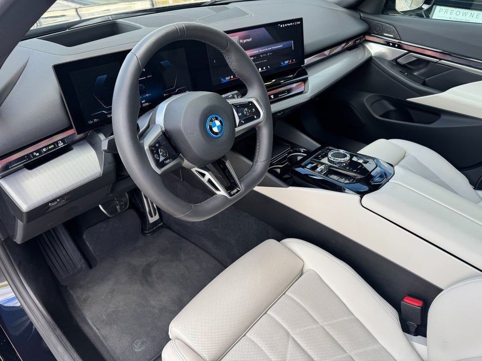 BMW i5 eDrive40 Touring Fully Charged 5d