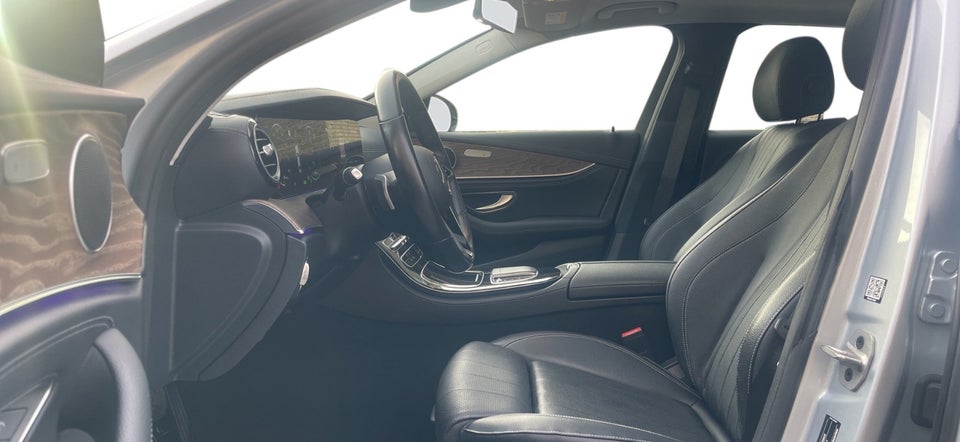 Mercedes E300 de 2,0 Exclusive aut. 4d