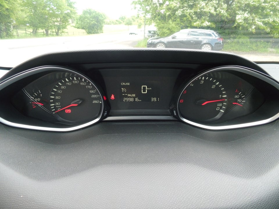 Peugeot 308 1,6 BlueHDi 120 Active SW 5d