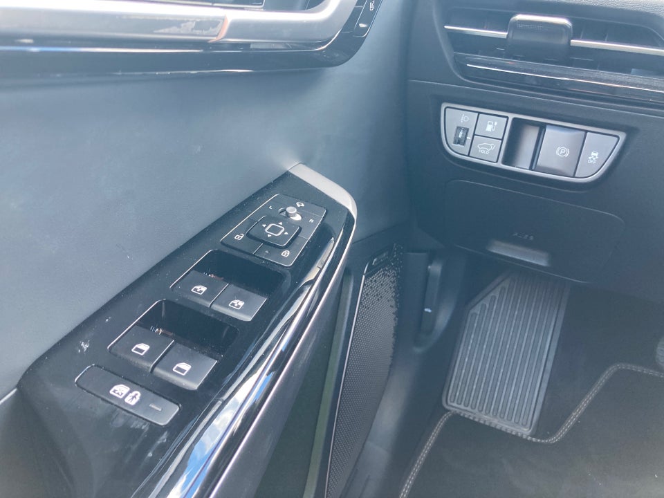 Kia EV6 77 Long Range Upgrade 5d