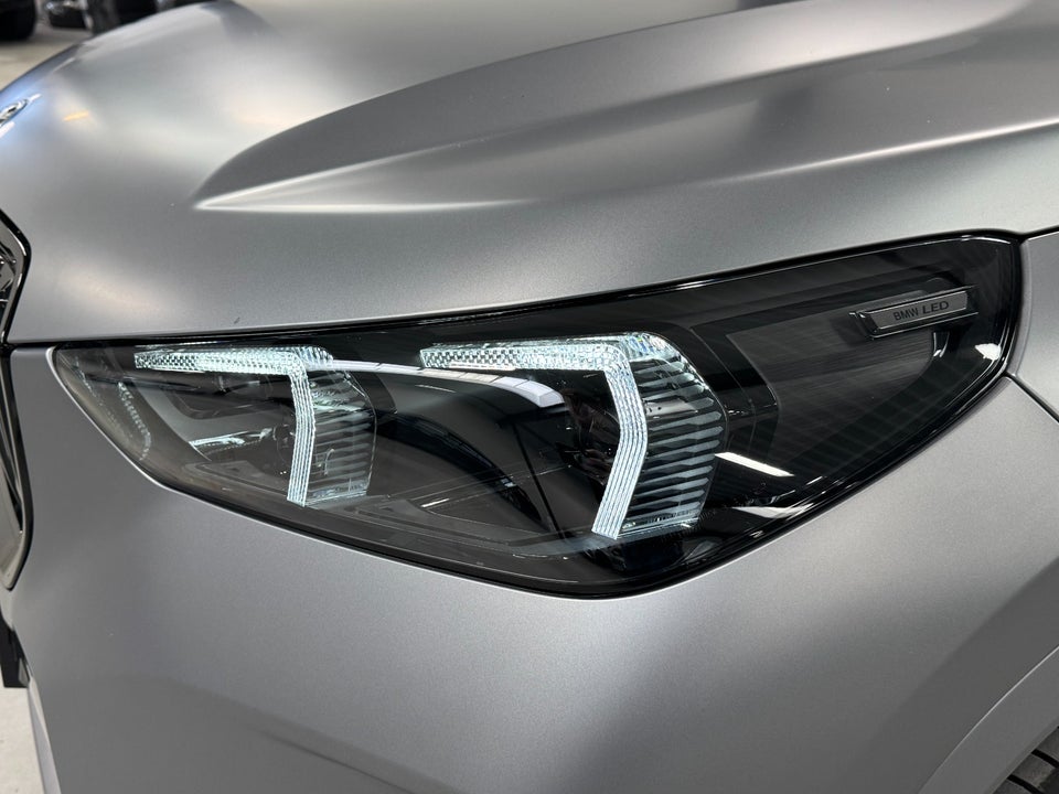 BMW iX1 xDrive30 Fully Charged M-Sport 5d