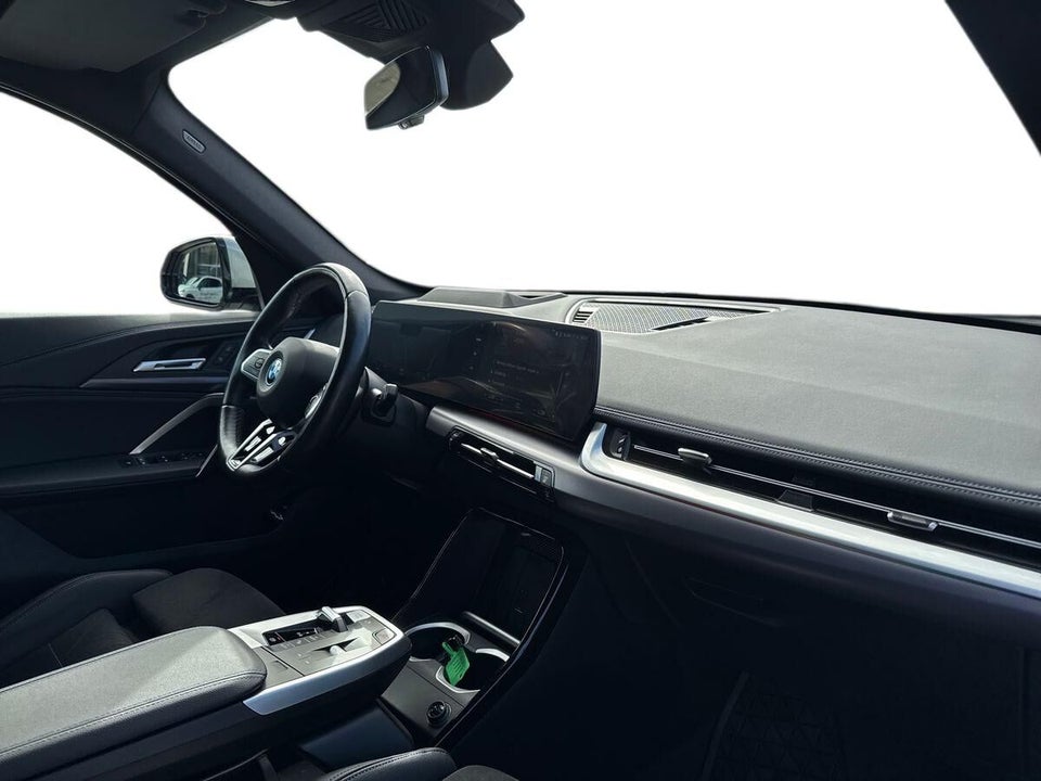 BMW iX1 xDrive30 M-Sport 5d