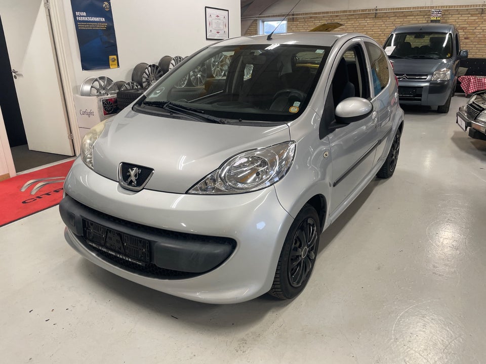 Peugeot 107 1,0  5d