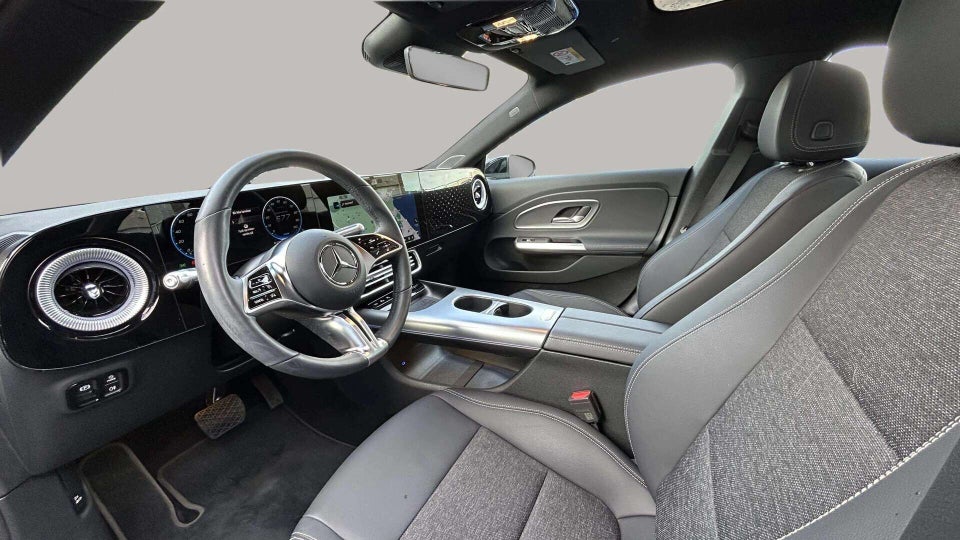 Mercedes CLA250+ electric Progressive Advance Plus 4d
