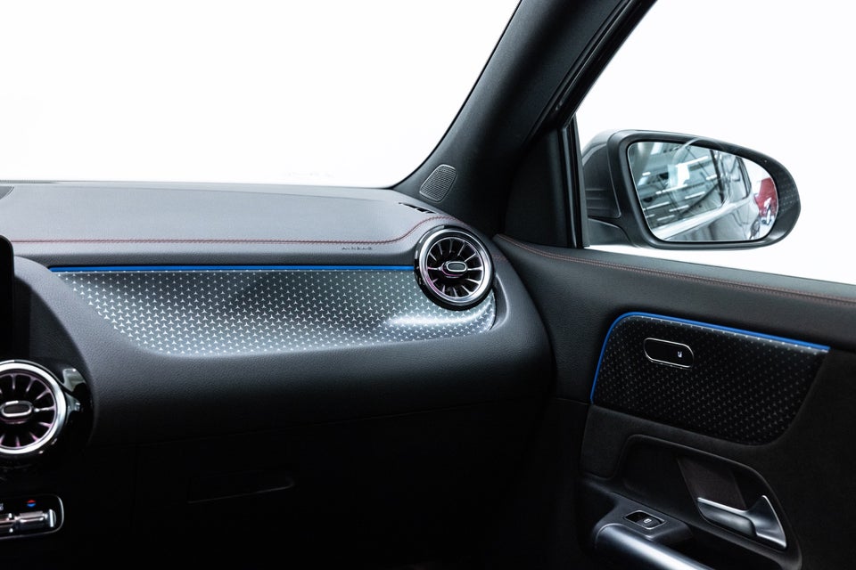 Mercedes EQA250+ AMG Advance 5d