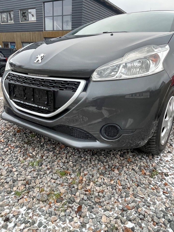 Peugeot 208 1,0 VTi Access 5d