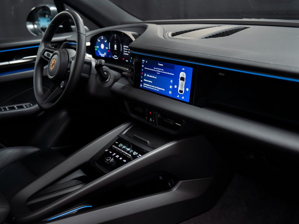 Porsche Macan 4 5d