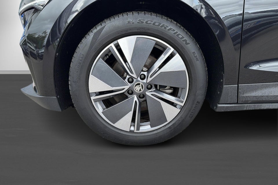 Skoda Enyaq 80 iV Loft 5d