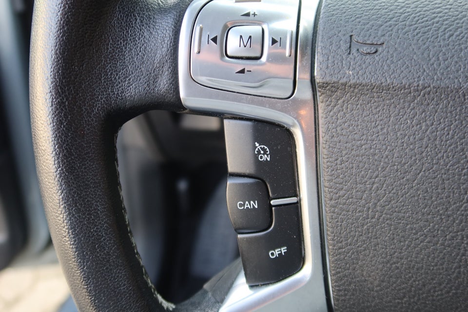 Ford Mondeo 2,0 TDCi 130 Ghia 5d