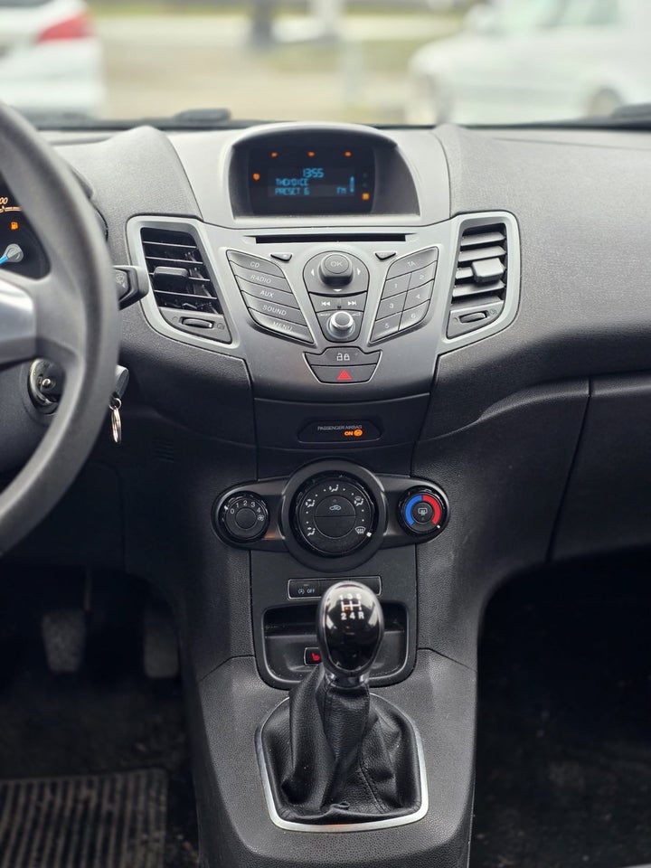 Ford Fiesta 1,0 65 Titanium 5d