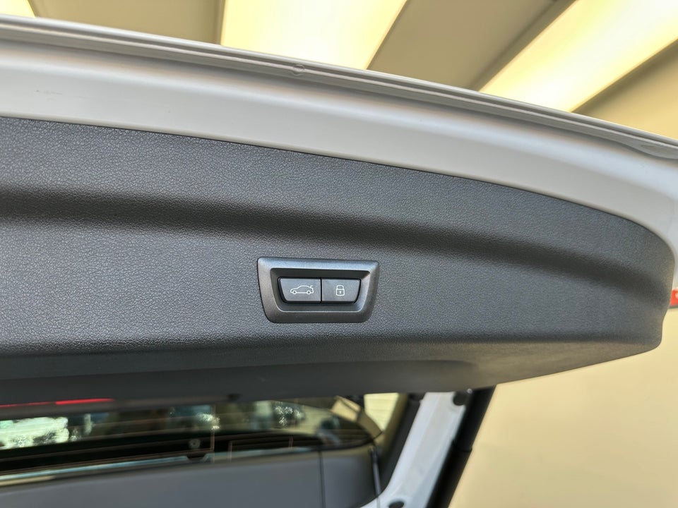 BMW iX1 xDrive30 M-Sport 5d