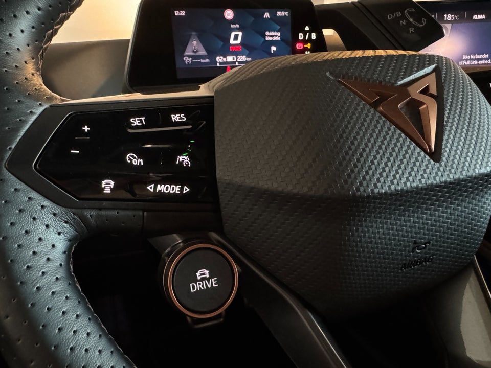 Cupra Born 59 e-Boost Dinamica Pack 5d