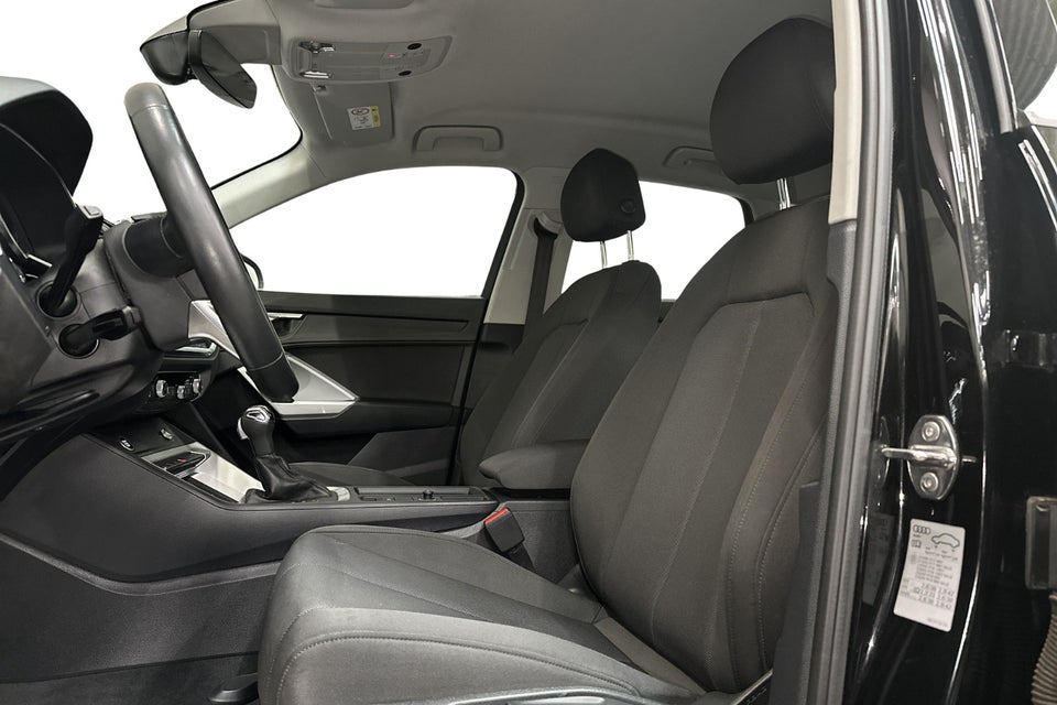 Audi Q3 45 TFSi e Attitude plus S-tr. 5d