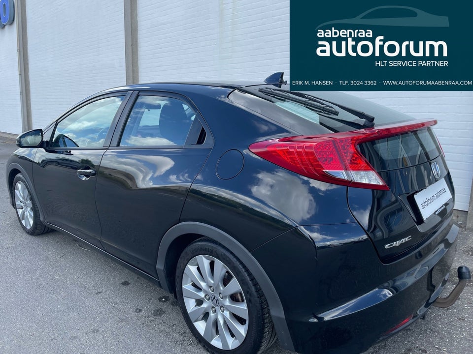 Honda Civic 1,8 i-VTEC Sport 5d