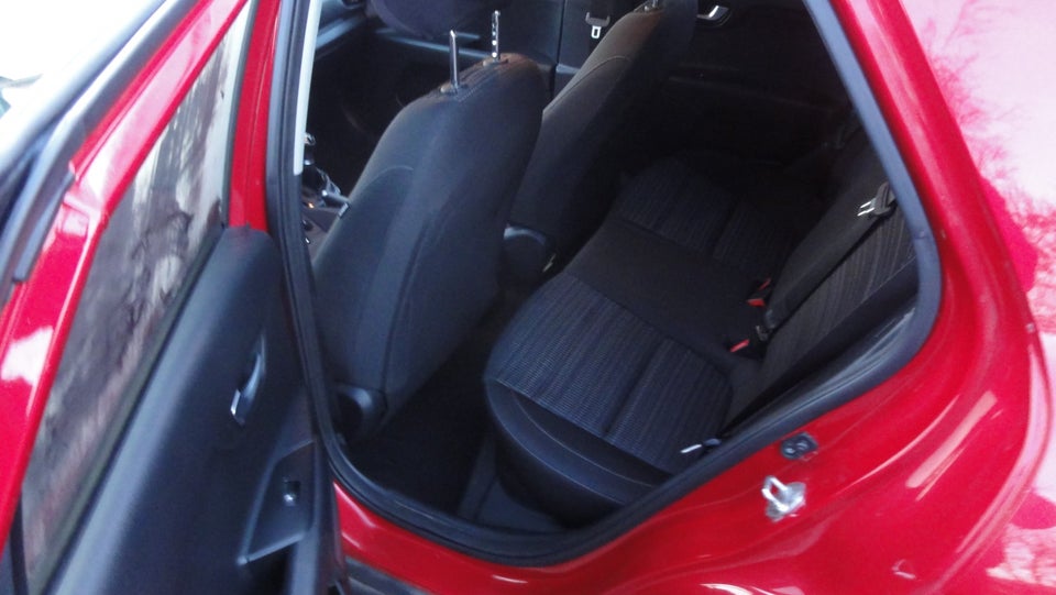 Kia Stonic 1,2 Advance 5d