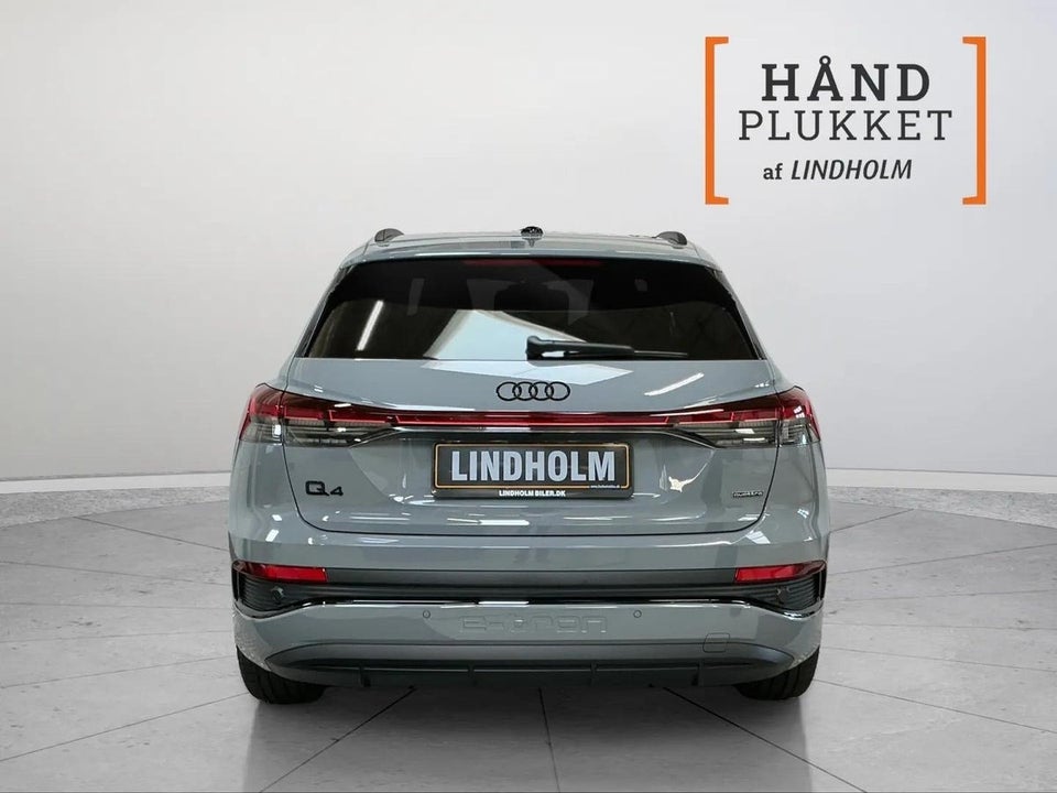 Audi Q4 e-tron 55 S-line quattro 5d
