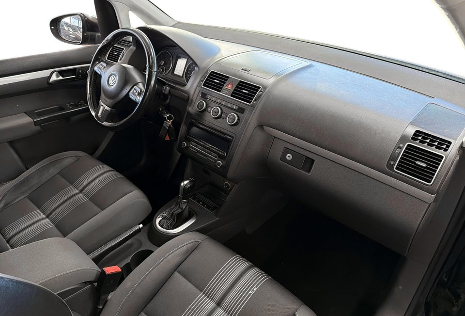 VW Touran 1,6 TDi 105 Match DSG BMT 5d