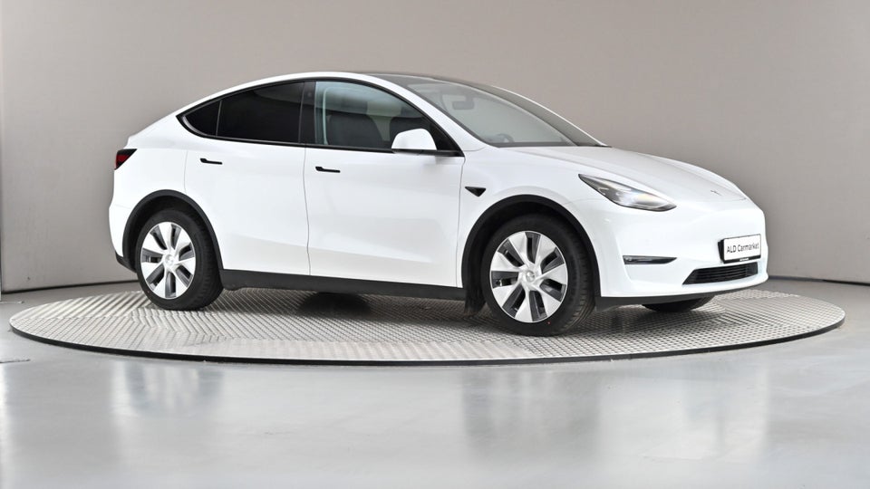 Tesla Model Y Long Range AWD 5d