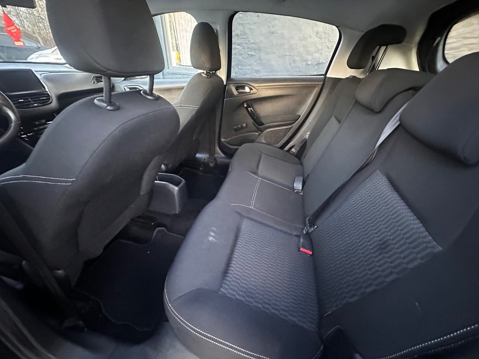 Peugeot 208 1,6 BlueHDi 75 Active 5d