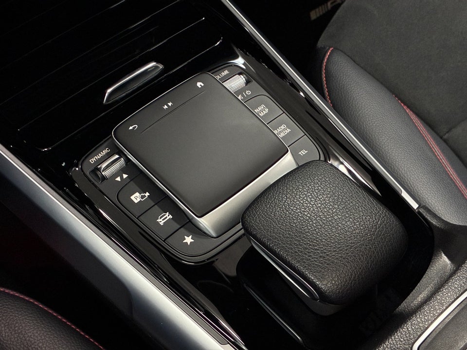 Mercedes EQB300 AMG Line 4Matic 5d