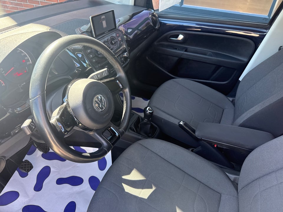 VW Up! 1,0 75 Move Up! BMT 5d