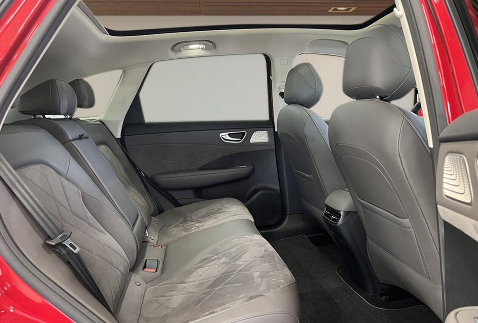 MG MGS6 77 Luxury Long Range 5d