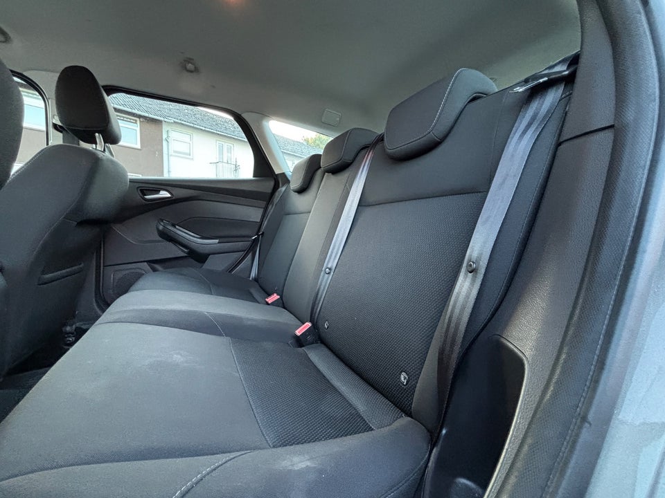 Ford Focus 1,0 SCTi 100 Titanium stc. 5d