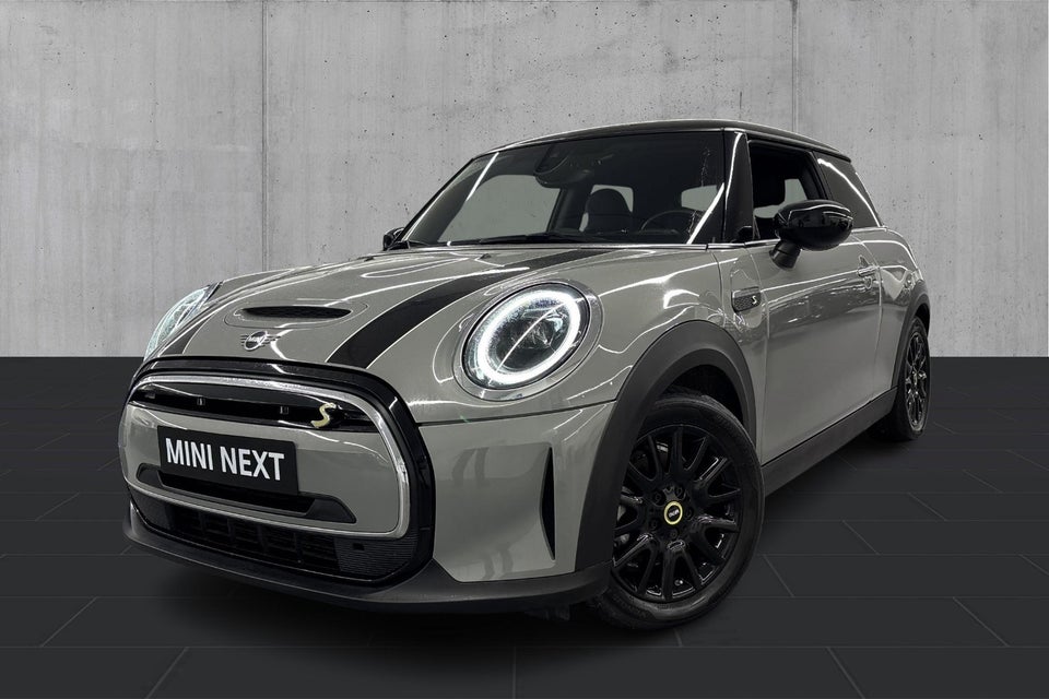 MINI Cooper SE Essential 3d