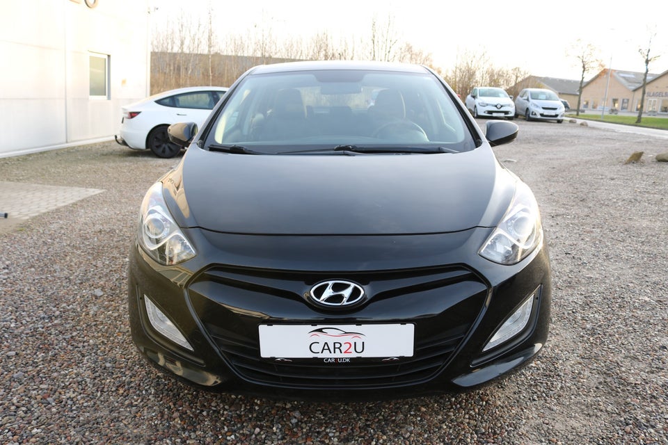 Hyundai i30 1,6 CRDi 110 Comfort Eco 5d