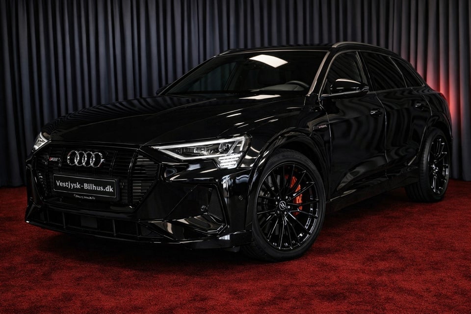 Audi e-tron 55 S-line quattro 5d