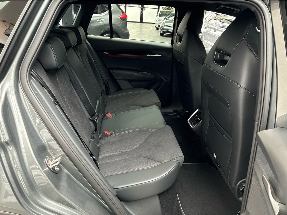 Skoda Elroq 85 iV Sportline 5d