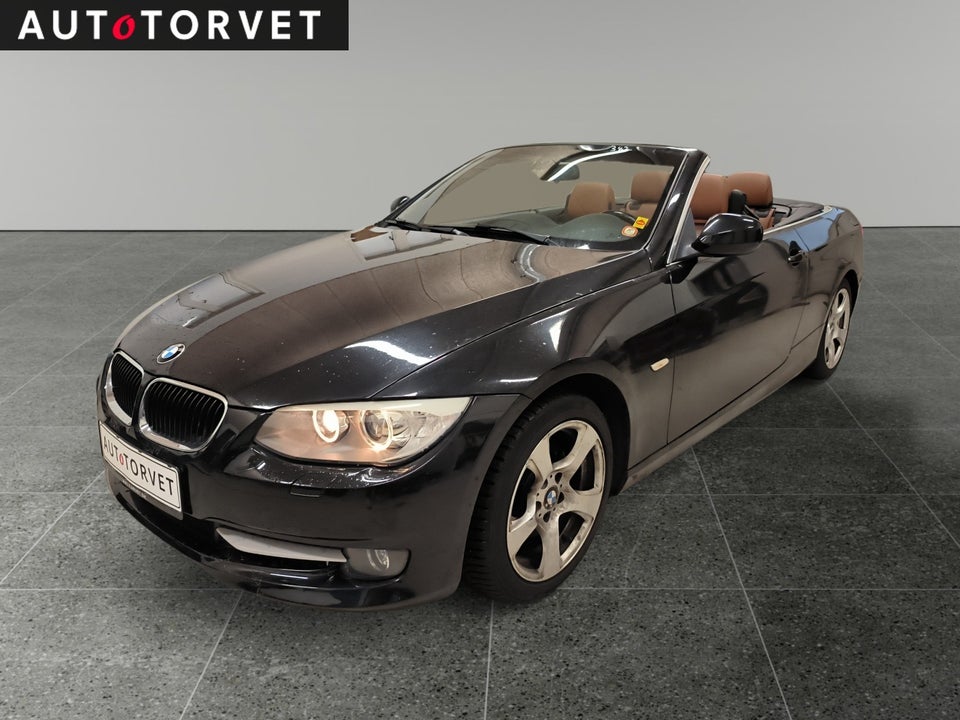 BMW 320i 2,0 Cabriolet aut. 2d