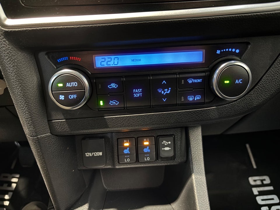 Toyota Auris 1,6 T2 5d