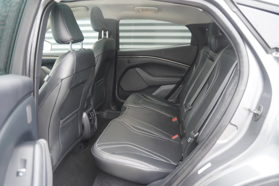 Ford Mustang Mach-E 78 Standard Range 5d